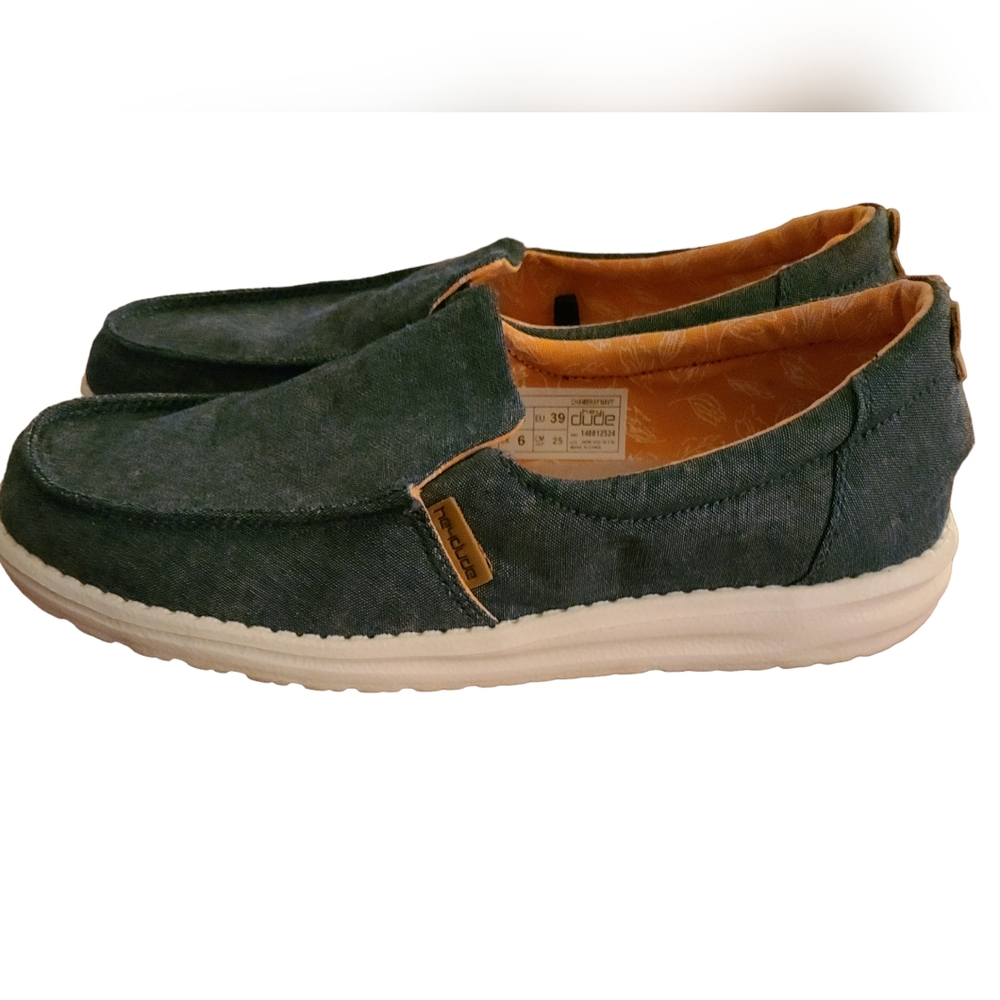 Hey Dudes size 8